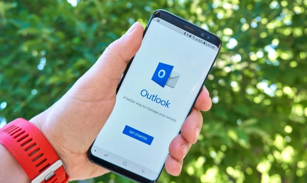 ¿Cómo configurar correo corporativo con Outlook en teléfono?